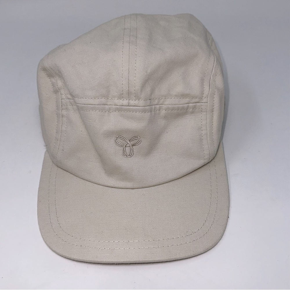 Aritzia TNA Logo Baseball Cap Adjustable New Without tags
